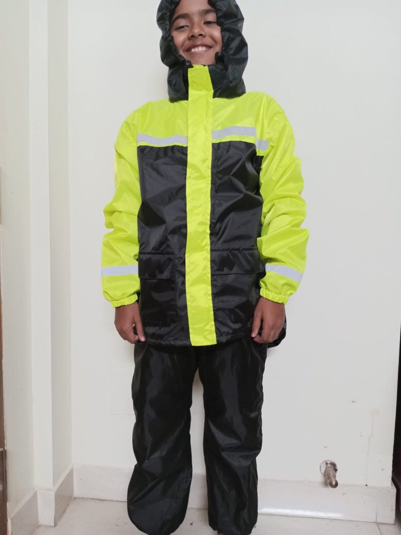 Waterproof Raincoat with Adjustable Hood and Reflector at Leon and Black